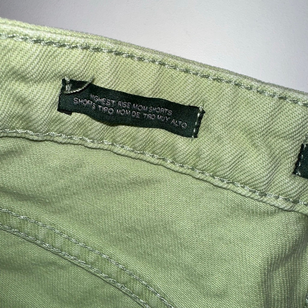 Women's Wild Fable Green High Rise Mom Denim Shorts Size 4 / 27 R - Picture 4 of 12